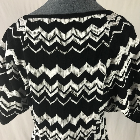 Cable & Gauge PS Blouse Black & White Chevron - Picture 5 of 8